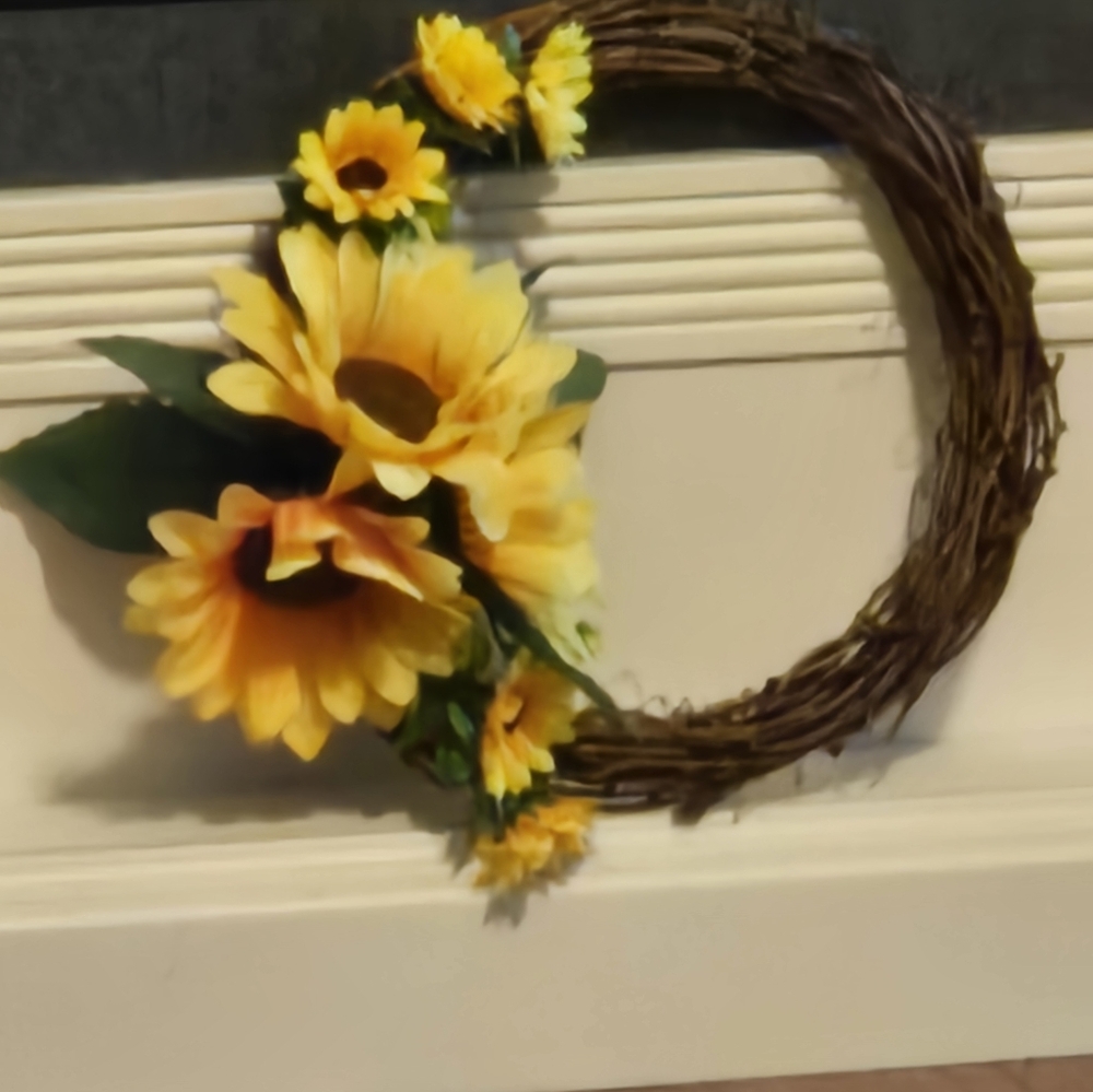 Handcrafted 2 Wooded Nine Inch Wreaths